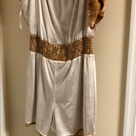 Romper - Picture 7 of 8